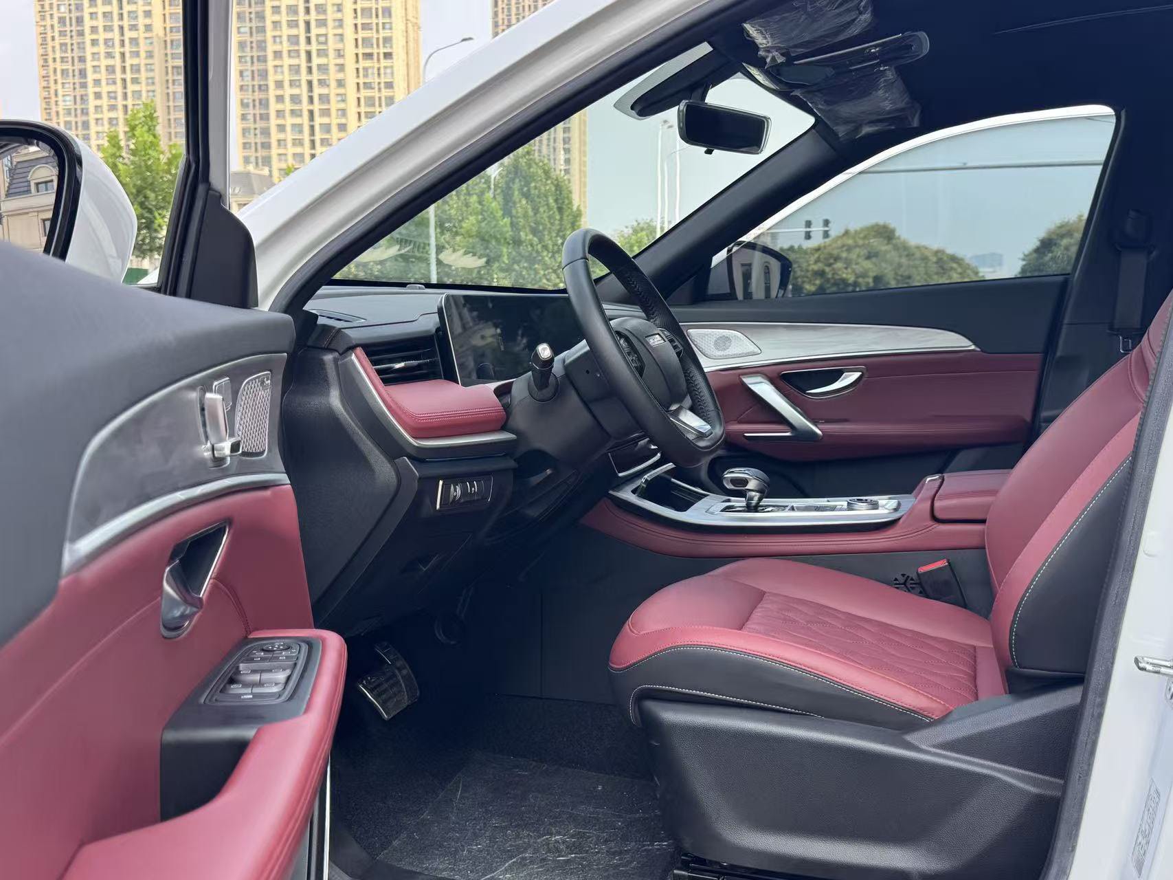 Jetour X70 PLUS 2023 car image #4