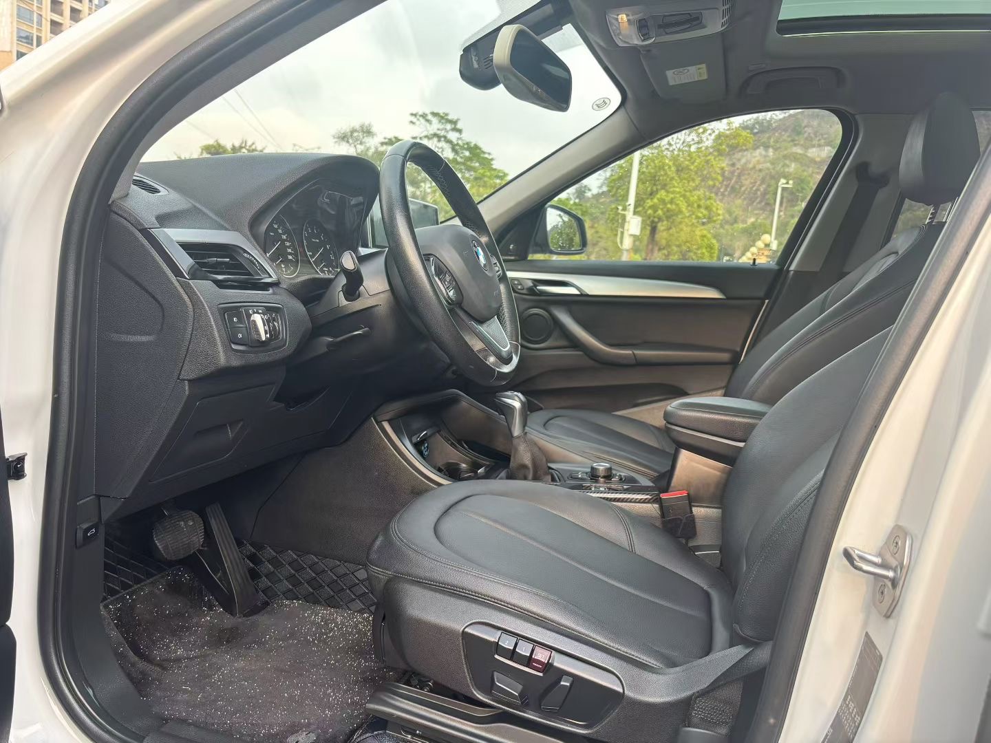 BMW X1 2018 #4 BMW X1 2018 car image #4