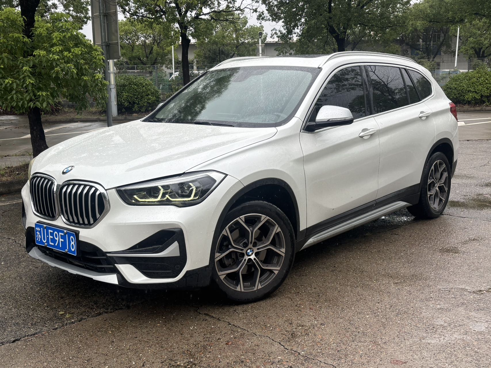 BMW X1 2021 car image 