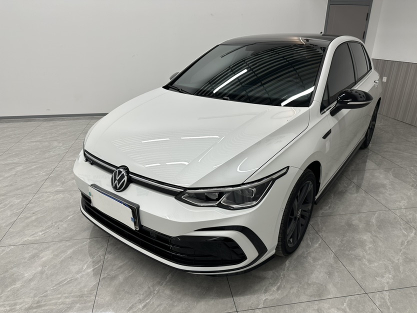 Volkswagen Golf 2023 car image 