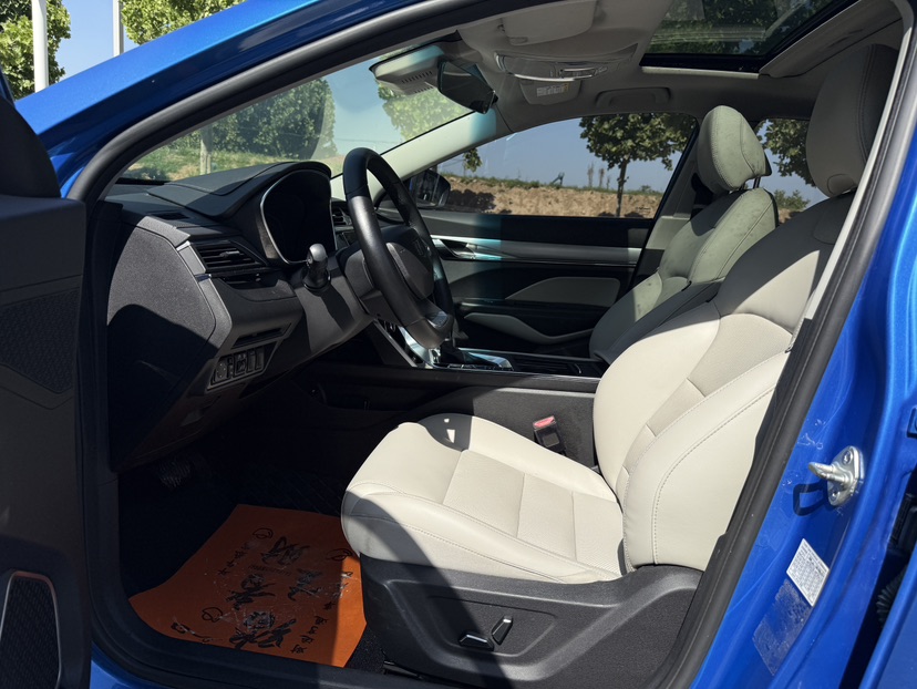 GEELY Binray 2018 car image #4