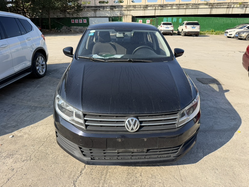 Volkswagen Santana 2017 car image #2