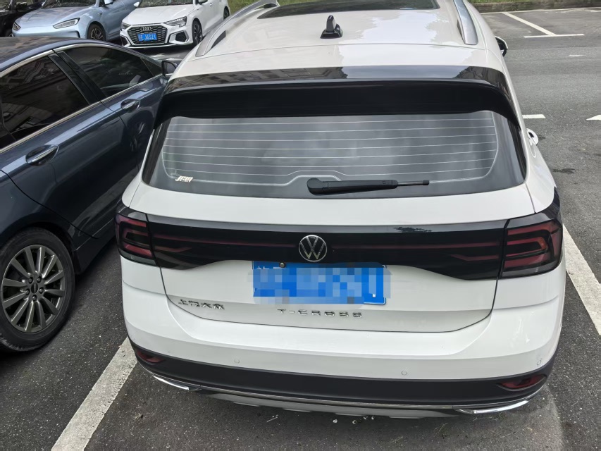 Volkswagen T-Cross 2021 #7 Volkswagen T-Cross 2021 car image #7