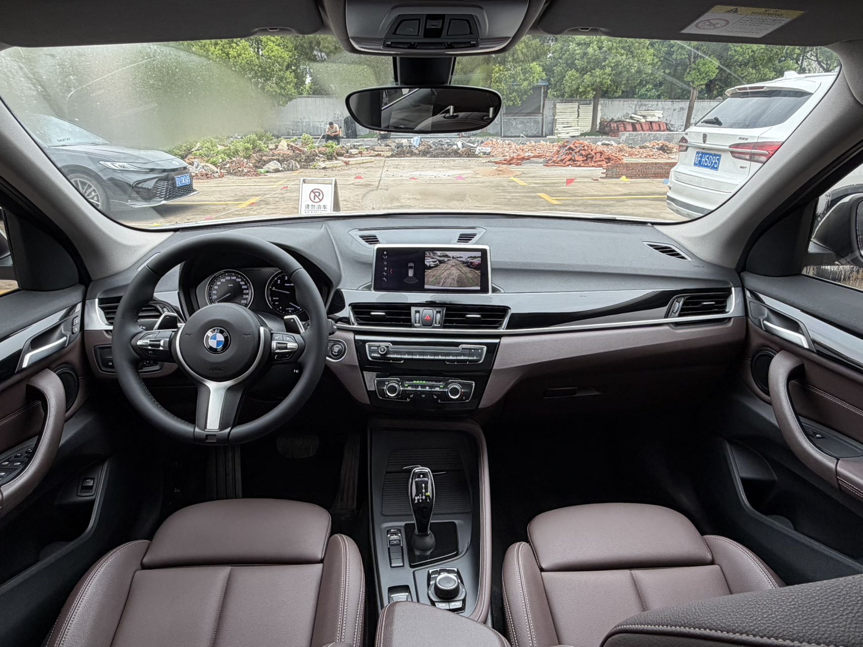 BMW X1 2020 car image #9