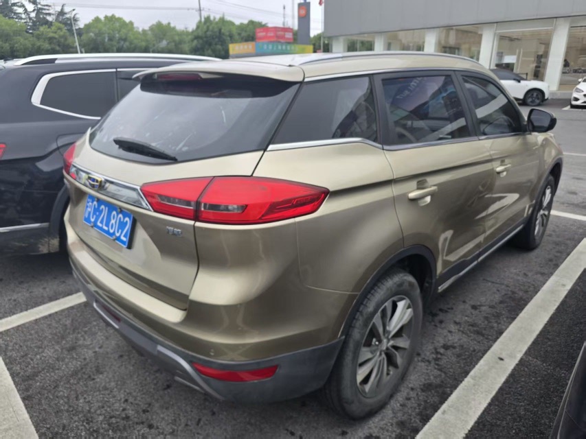 GEELY Boyue 2017 car image #2