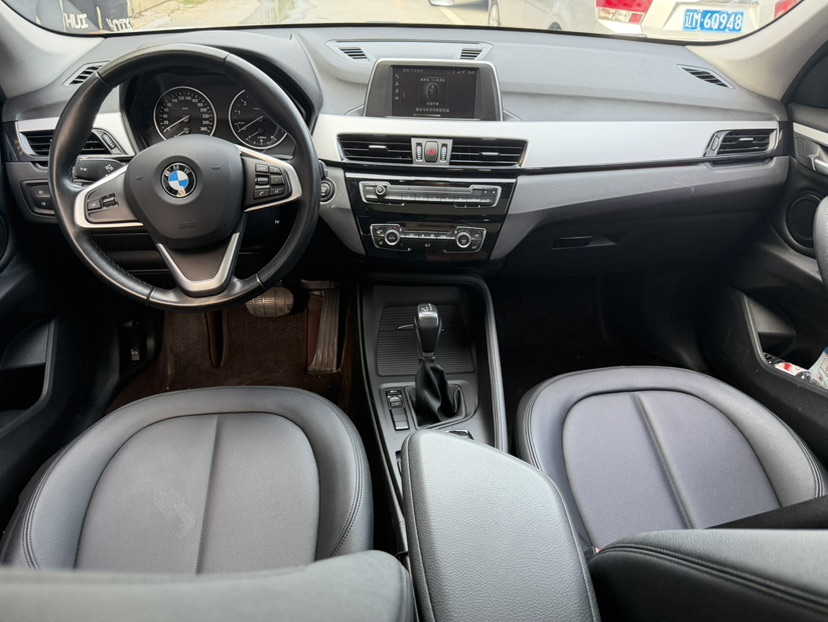 BMW X1 2018 car image #9