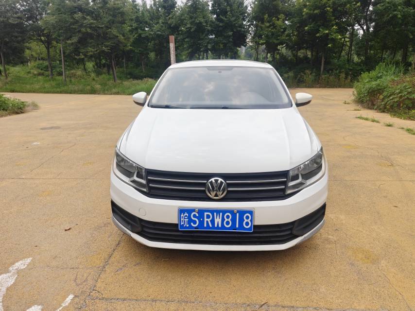 Volkswagen Santana 2018 car image #2
