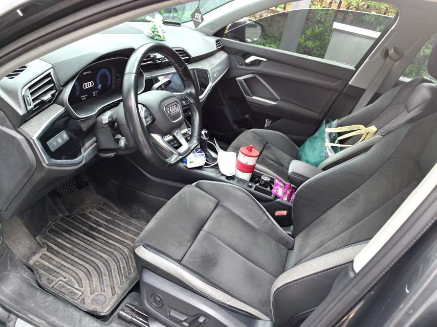 Audi Q3 2021 car image #2