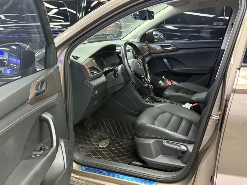 Volkswagen Tharu 2019 car image #4