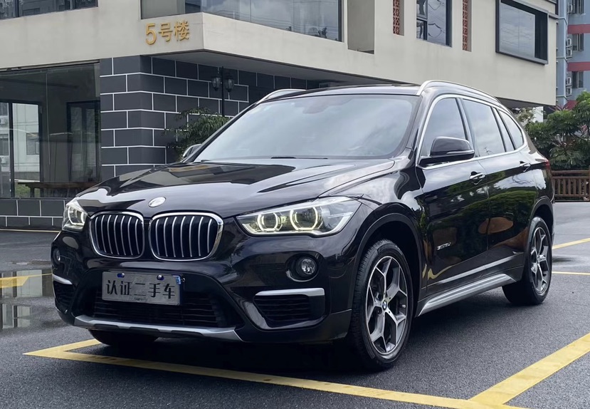 BMW X1 2017 BMW X1 2017 car image