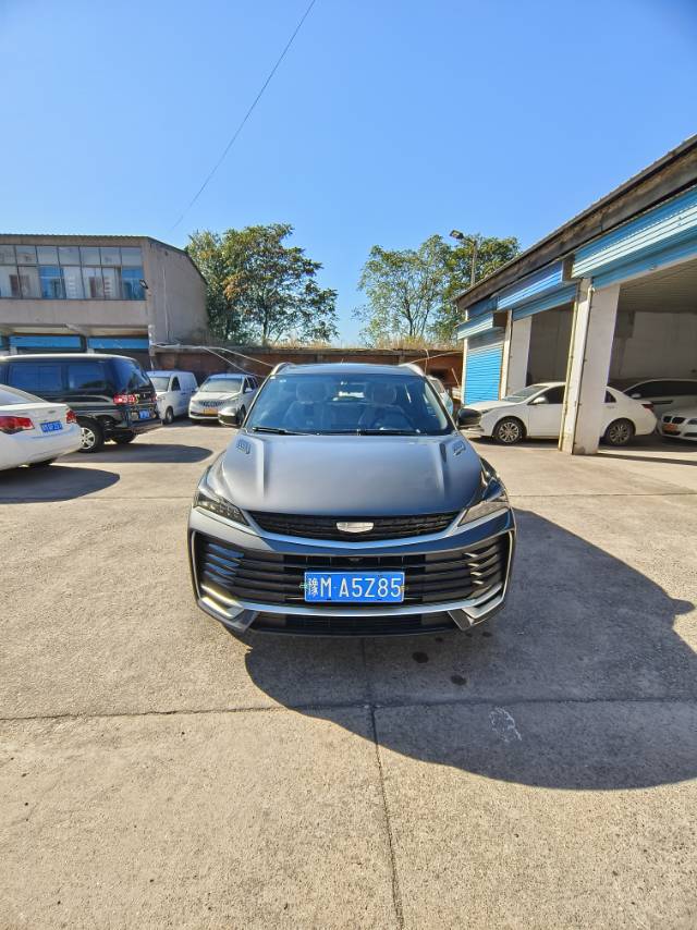 GEELY Coolray 2026 car image #2