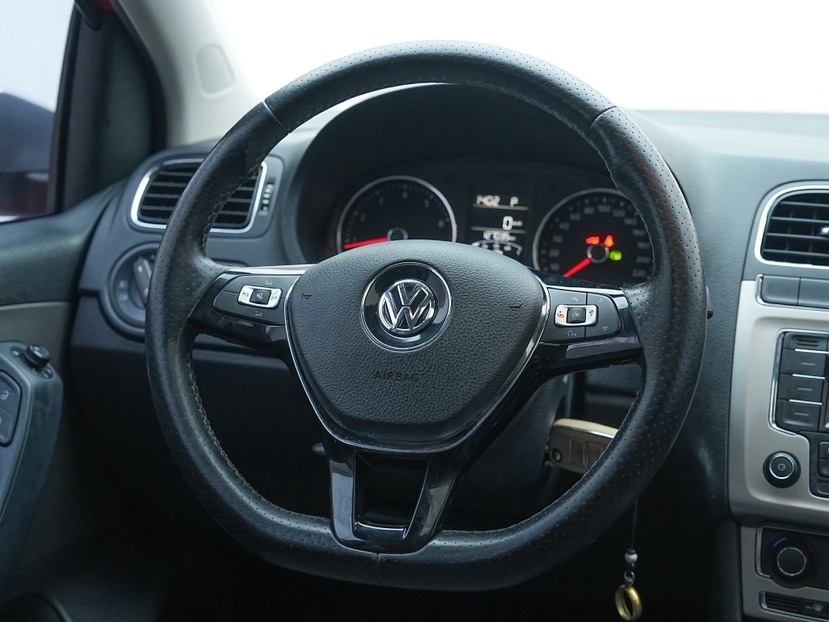 Volkswagen Polo 2015 #9 Volkswagen Polo 2015 car image #9
