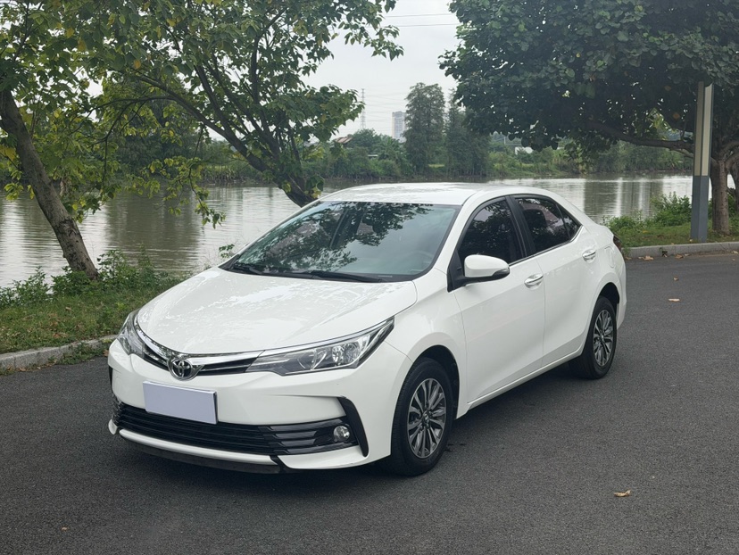 Toyota Corolla 2018 صورة سيارة 