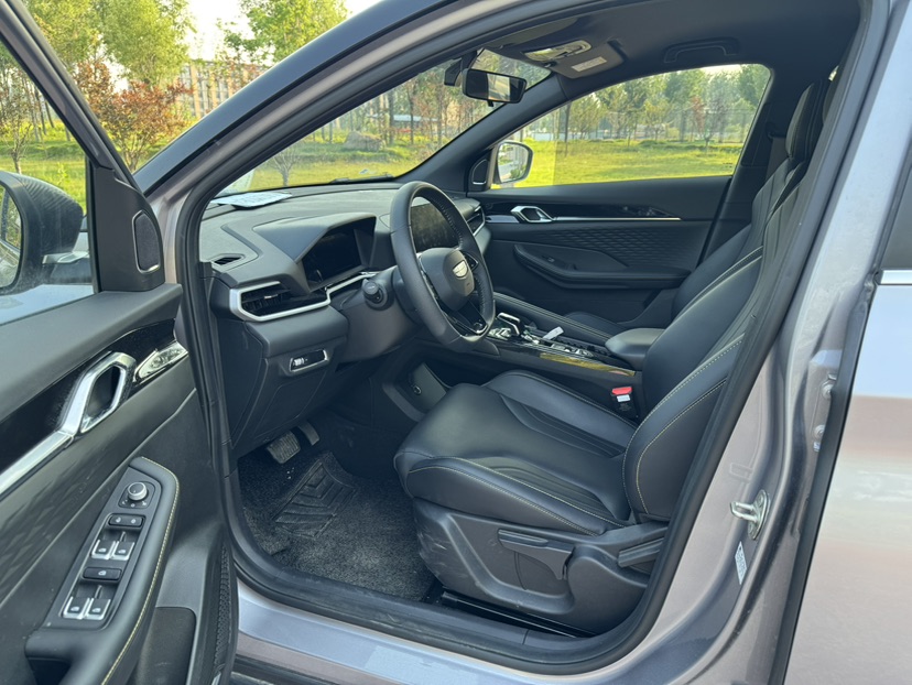 GEELY Coolray 2025 #7 GEELY Coolray 2025 immagine di auto #7