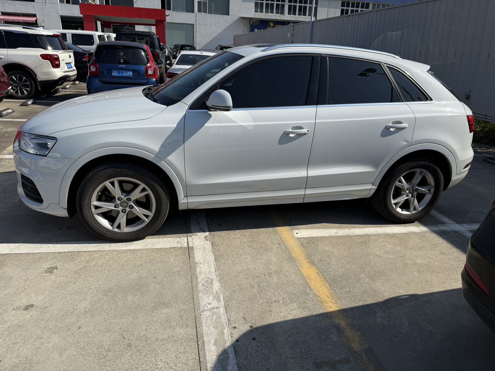 Audi Q3 2016 #7 Audi Q3 2016 car image #7