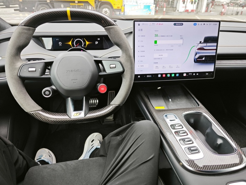MI SU7 Ultra 2025 car image #6