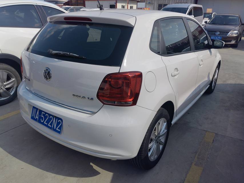 Volkswagen Polo 2014 #6 Volkswagen Polo 2014 car image #6