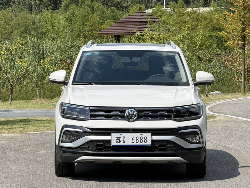 Volkswagen T-Cross 2020 #2 Volkswagen T-Cross 2020 car image #2