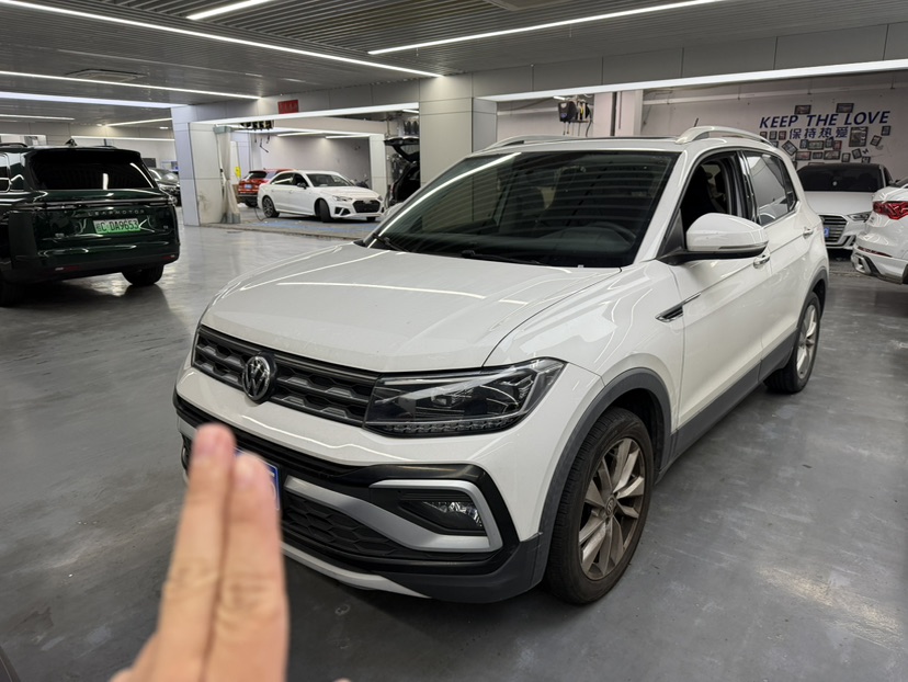 Volkswagen T-Cross 2021 car image 