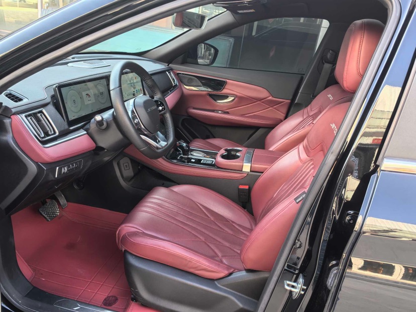 Jetour X70 PLUS 2024 car image #2