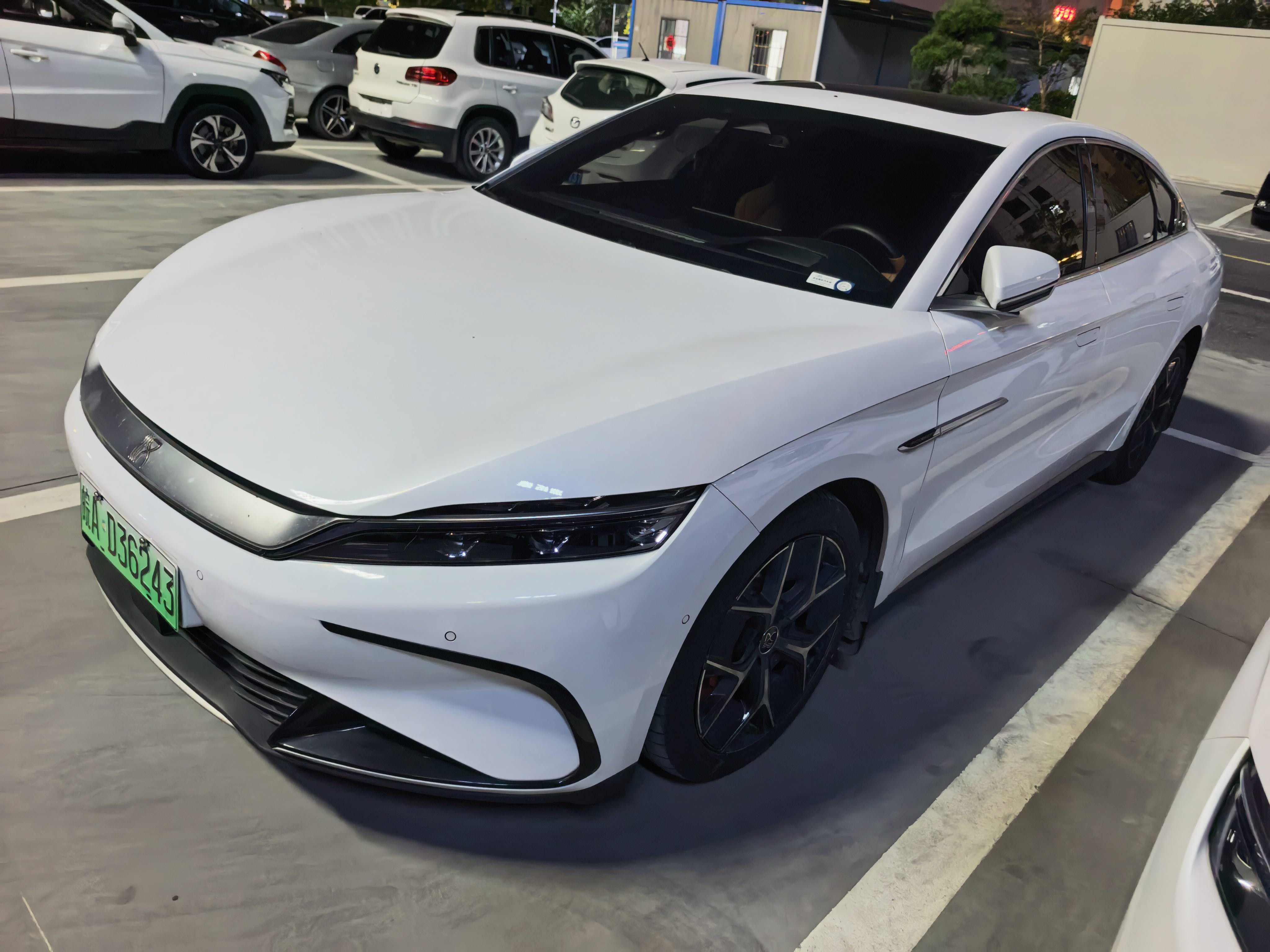 BYD Han 2022 BYD Han 2022 car image
