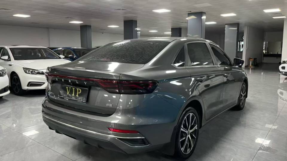 GEELY Emgrand 2021 car image #9