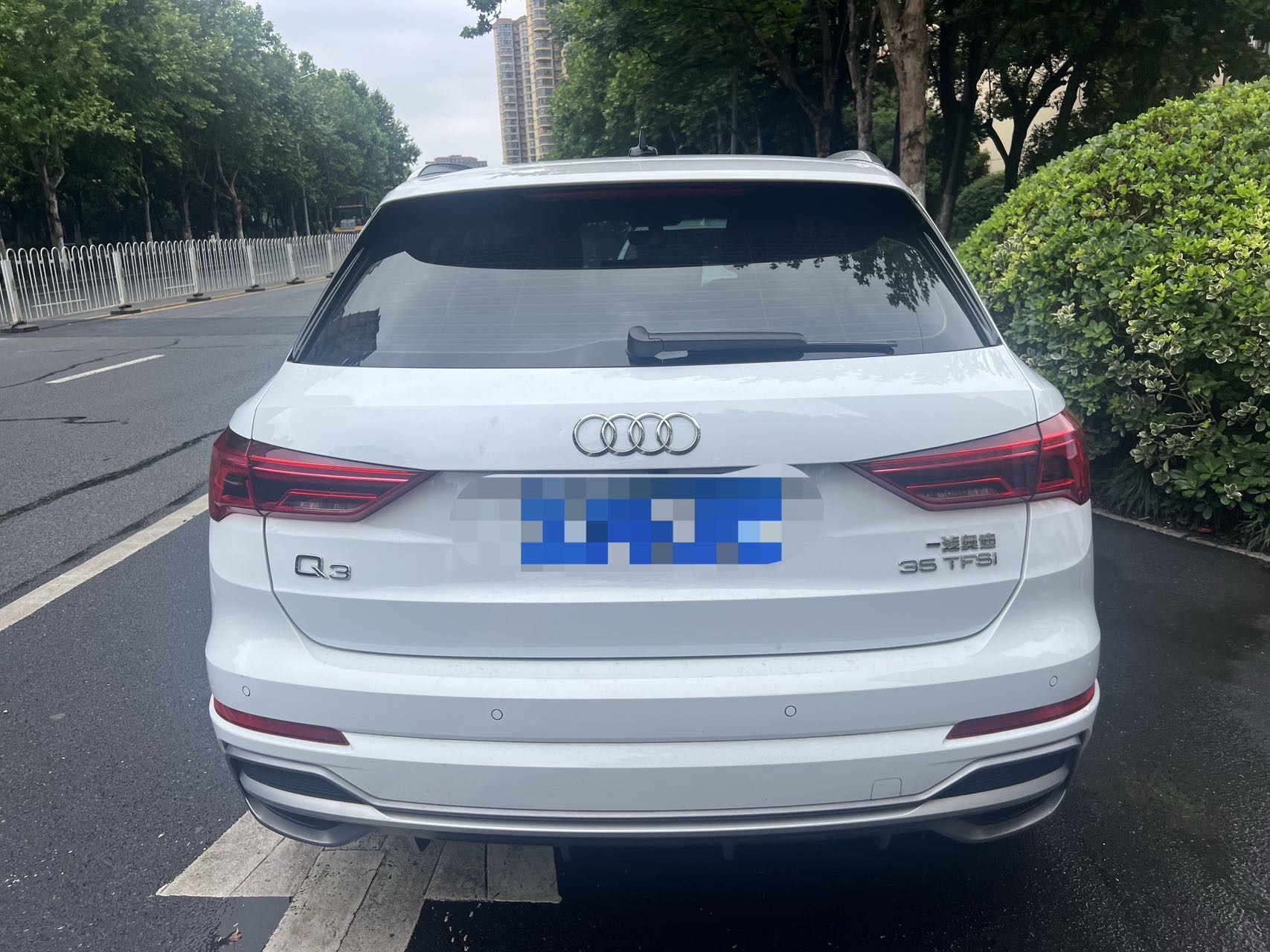 Audi Q3 2022 car image #5