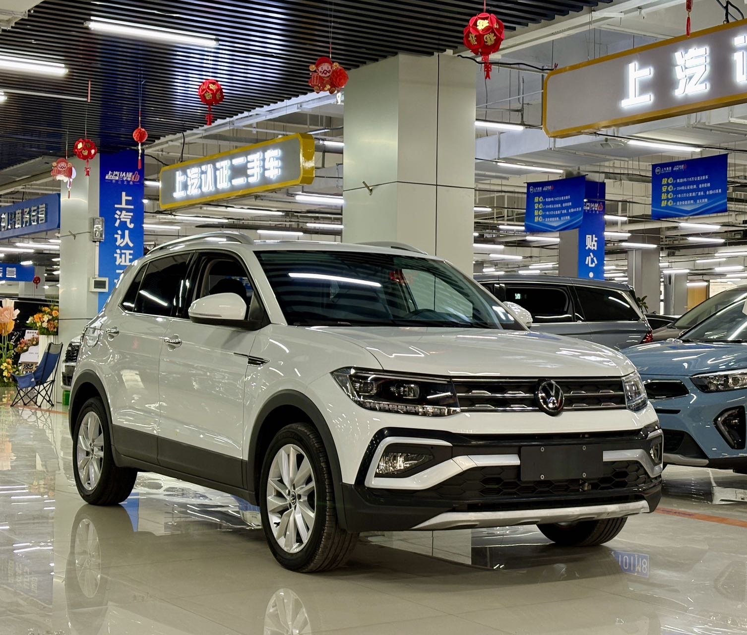 Volkswagen T-Cross 2023 car image #3