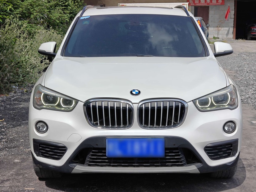 BMW X1 2017 #2 BMW X1 2017 car image #2