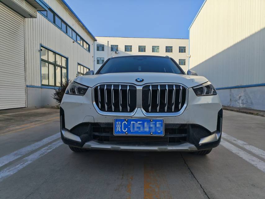 BMW X1 2023 BMW X1 2023 immagine di auto
