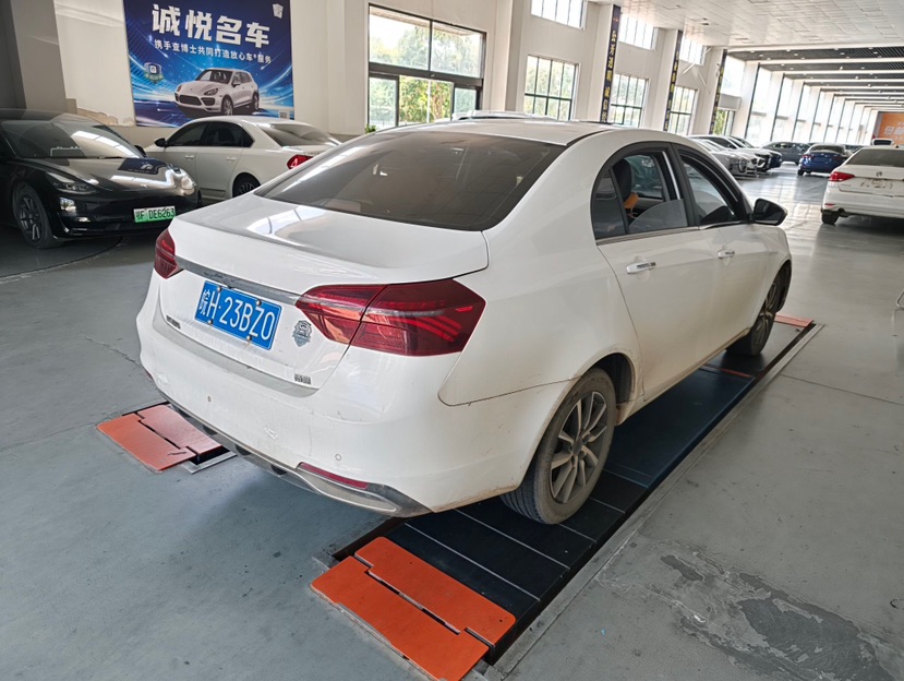 GEELY Emgrand 2020 #8 GEELY Emgrand 2020 car image #8
