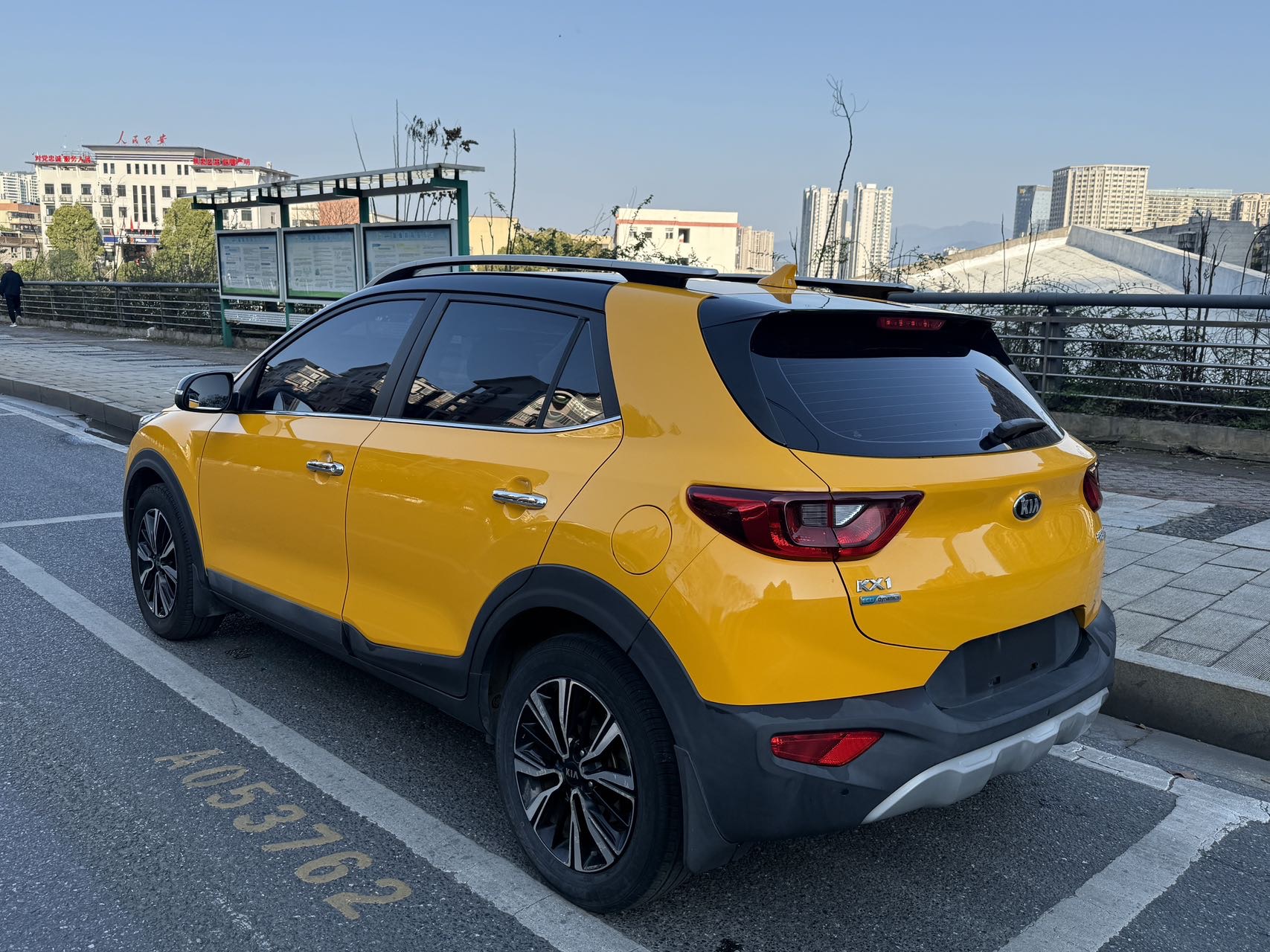 Kia KX1 2020 car image #5