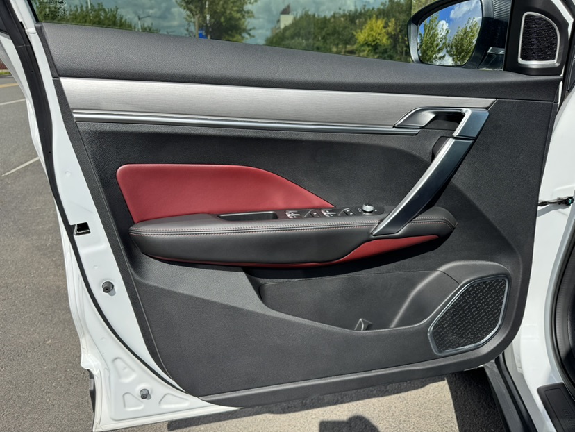GEELY Coolray 2022 #10 GEELY Coolray 2022 car image #10