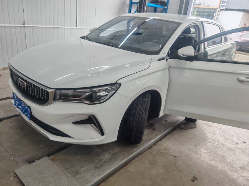 GEELY Emgrand 2023 imagem de carro 