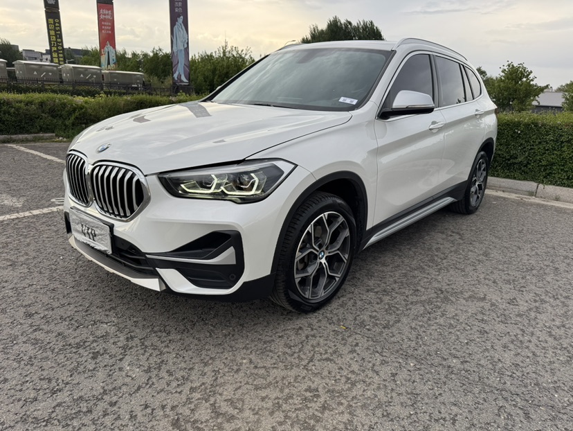 BMW X1 2023 BMW X1 2023 car image