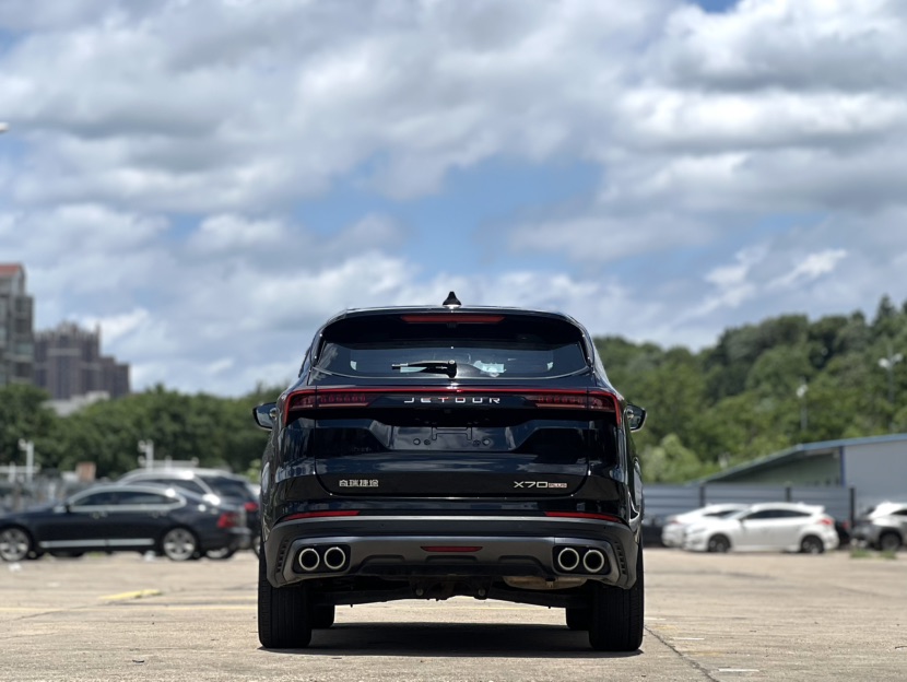 Jetour X70 PLUS 2024 car image #8