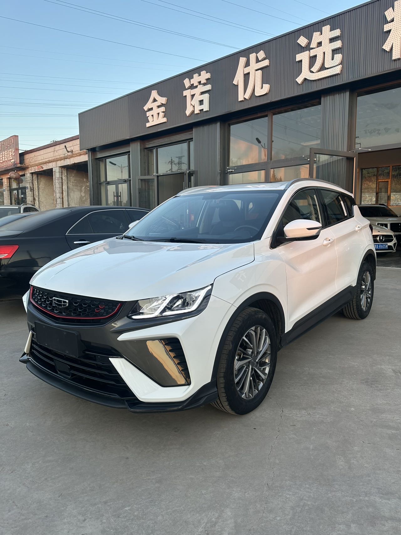 GEELY Coolray 2023 #2 GEELY Coolray 2023 car image #2