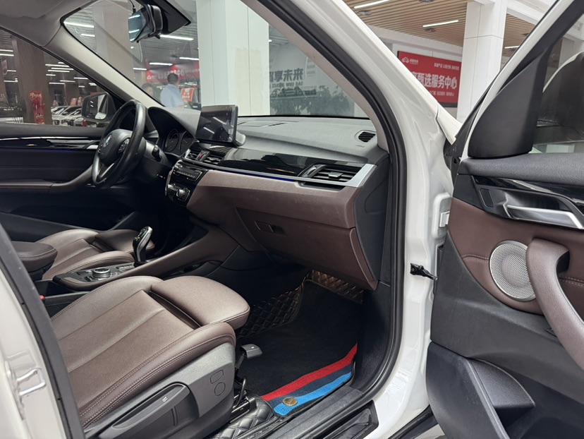 BMW X1 2021 car image #19