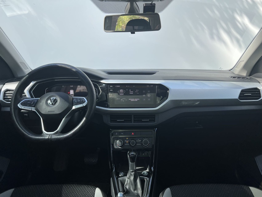 Volkswagen Tacqua 2022 car image #9
