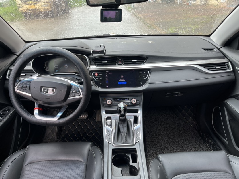 GEELY Emgrand 2019 #5 GEELY Emgrand 2019 car image #5