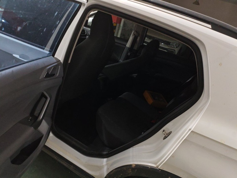 Volkswagen T-Cross 2023 #6 Volkswagen T-Cross 2023 car image #6
