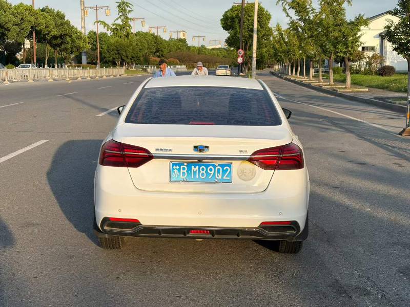GEELY Emgrand 2018 #8 GEELY Emgrand 2018 car image #8