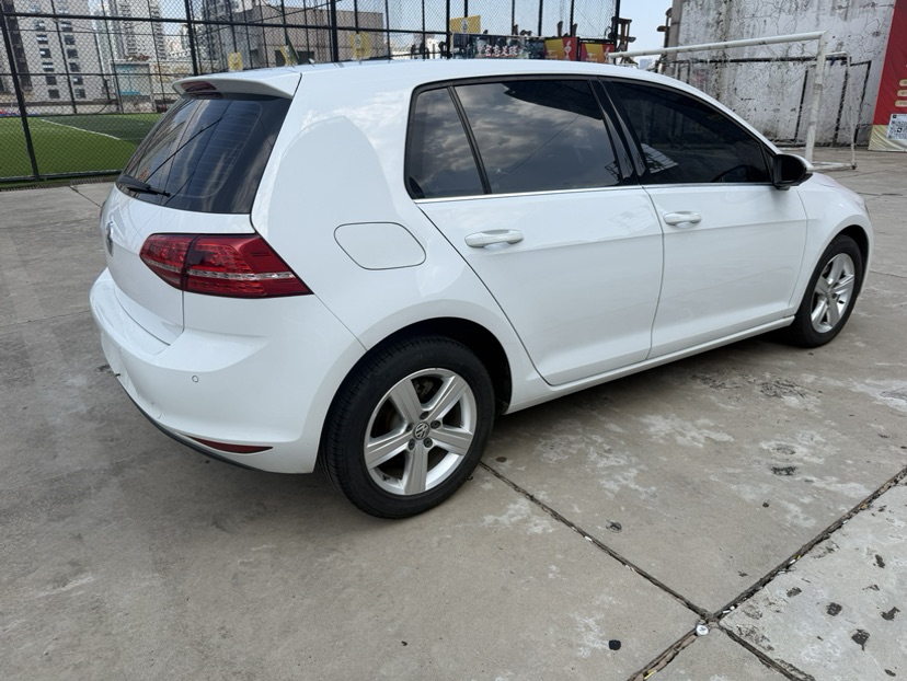 Volkswagen Golf 2015 car image #7