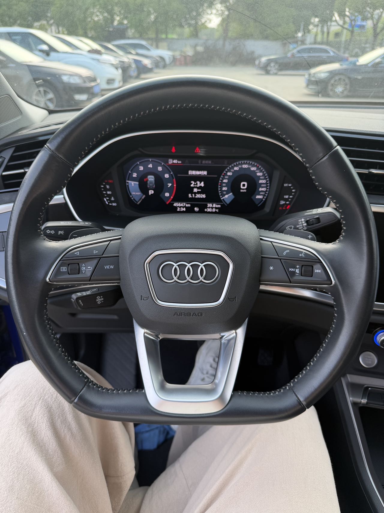 Audi Q3 2020 car image #6