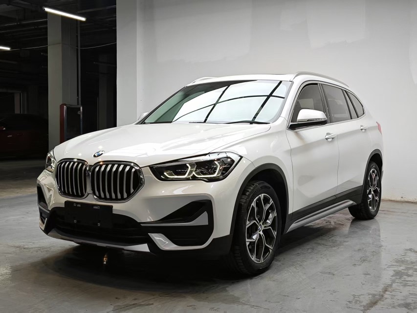 BMW X1 2022 BMW X1 2022 car image