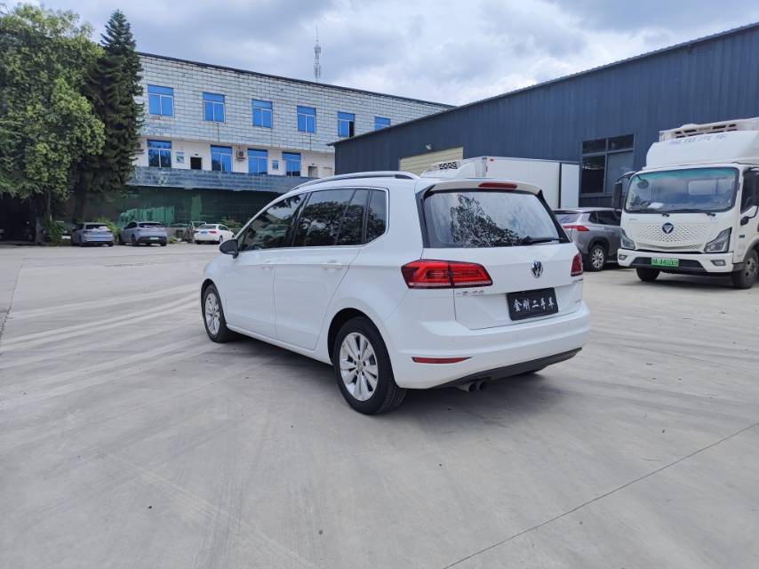Volkswagen Golf Sportsvan 2018 #7 Volkswagen Golf Sportsvan 2018 car image #7