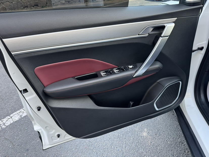 GEELY Coolray 2023 #10 GEELY Coolray 2023 car image #10