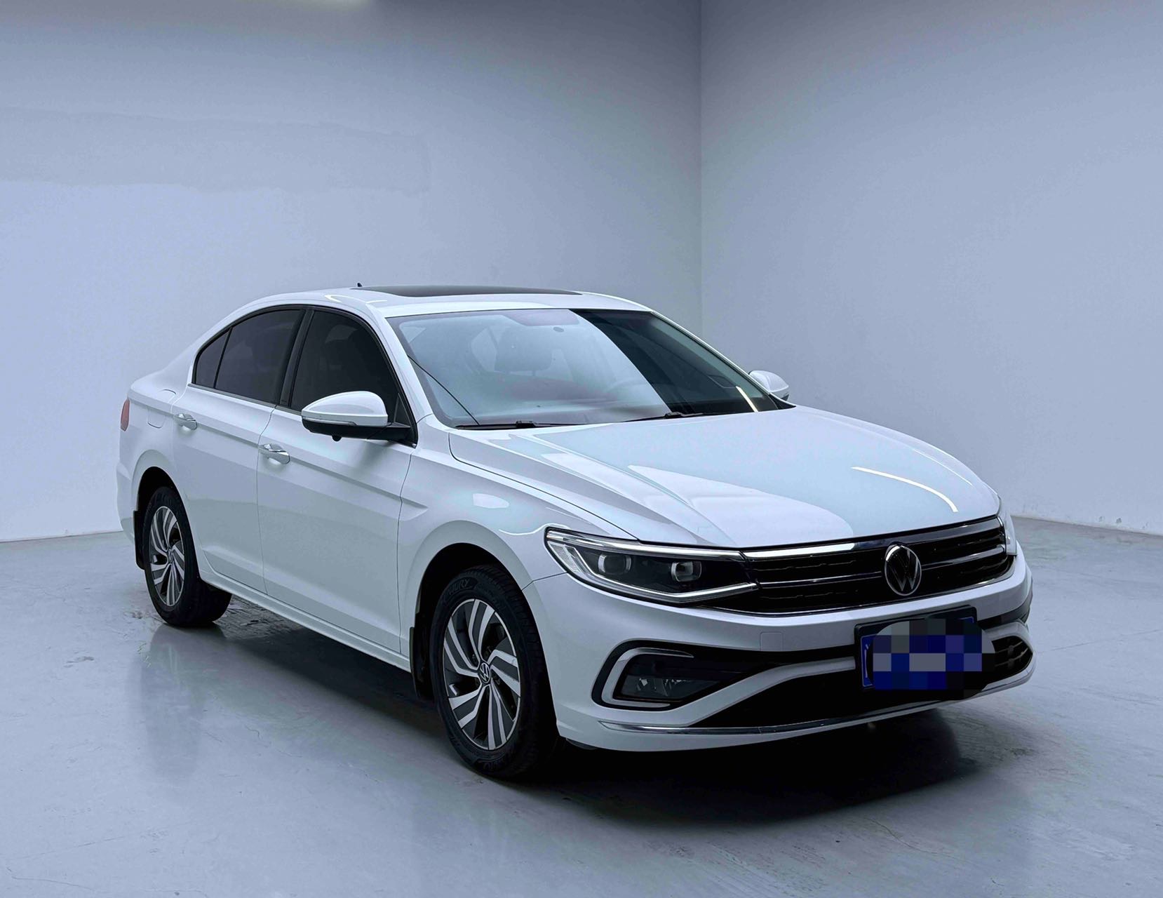 Volkswagen Bora 2022 car image #3