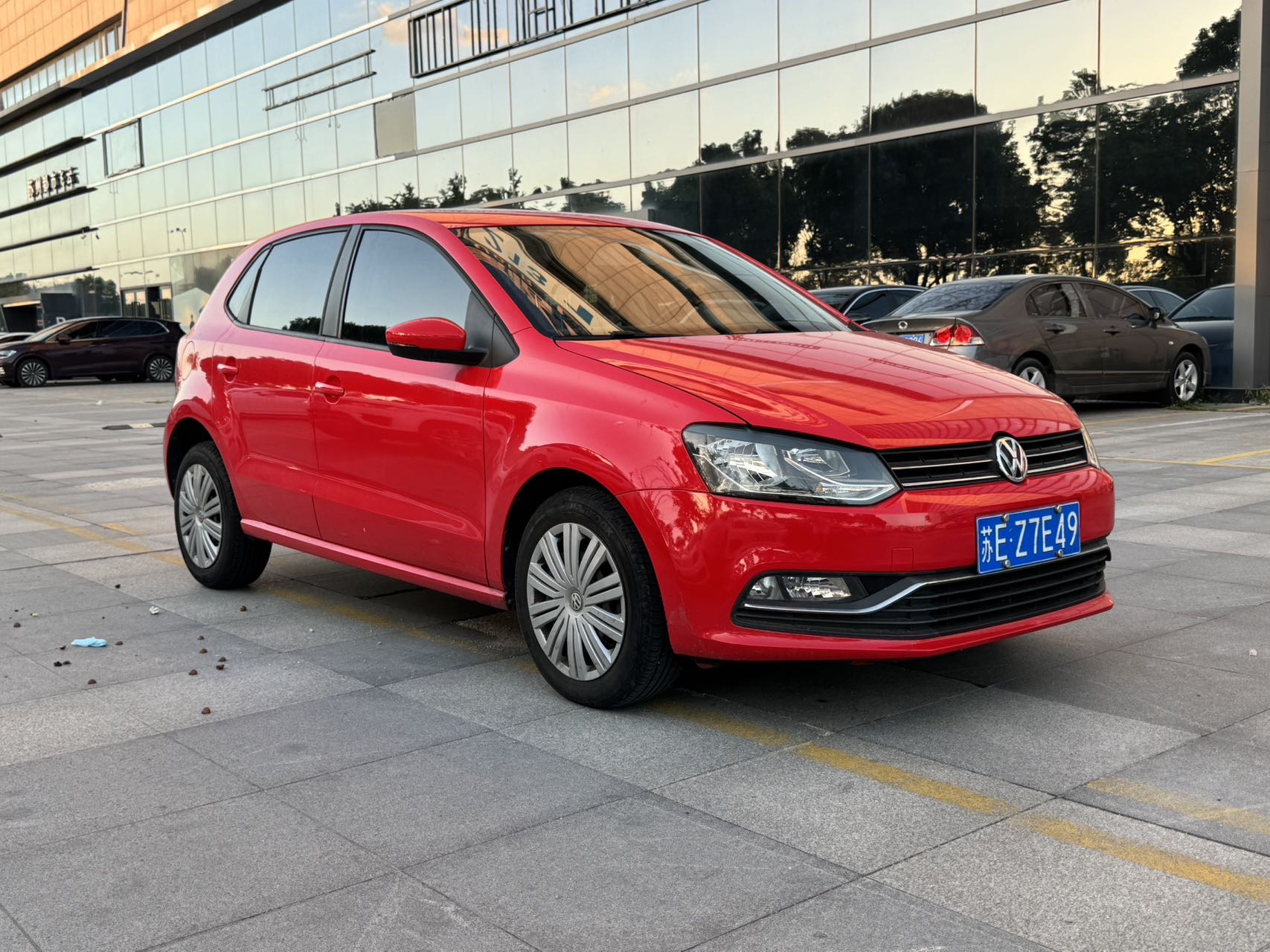 Volkswagen Polo 2018 car image #3