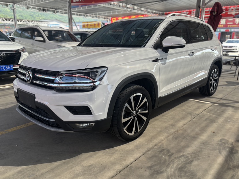 Volkswagen Tharu 2019 car image #2